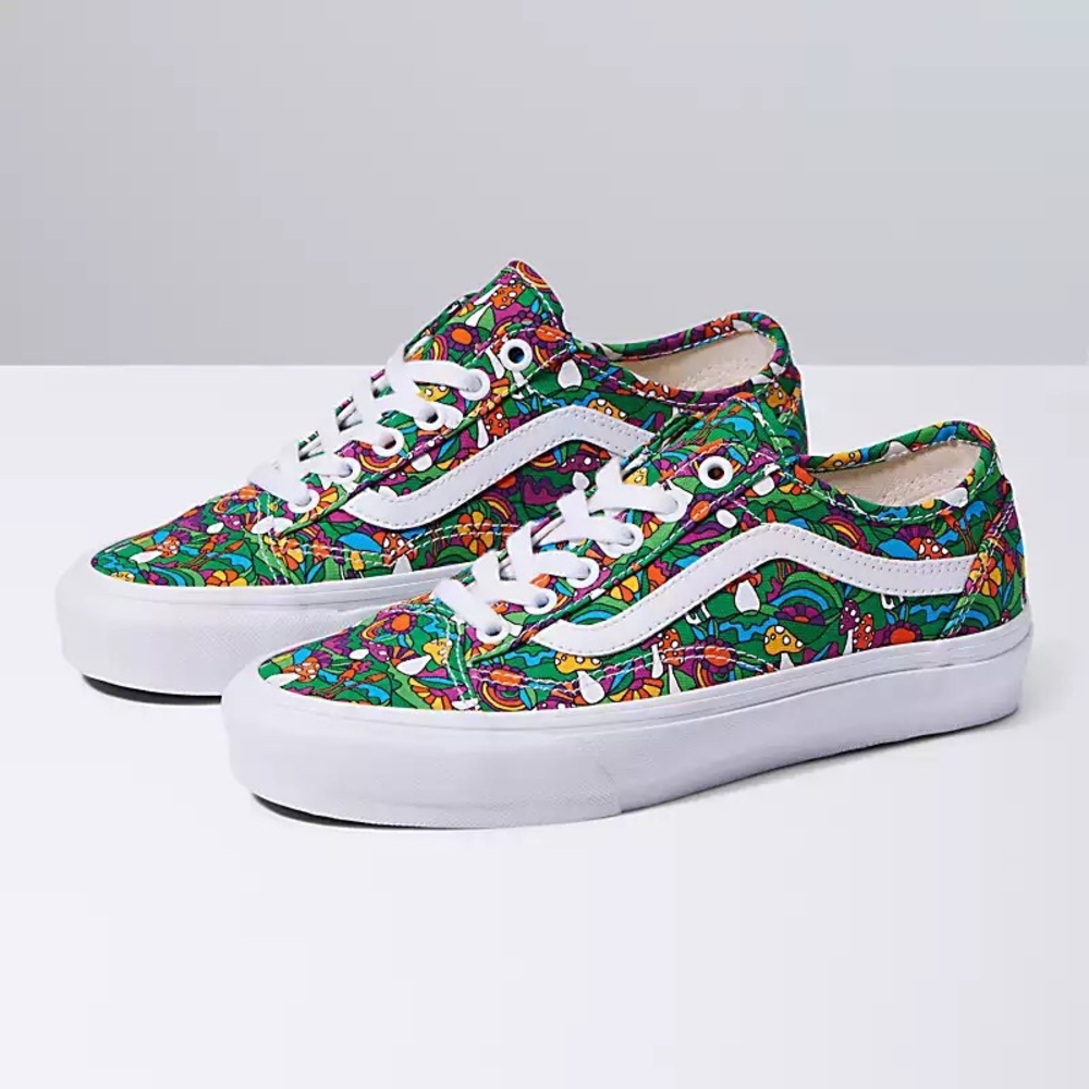 Vans Old School Tapered in Mushroom/Floral (NWOT)